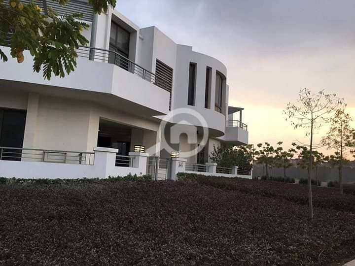 5 53570929_424808281626756_1375589157740478464_n. jpg