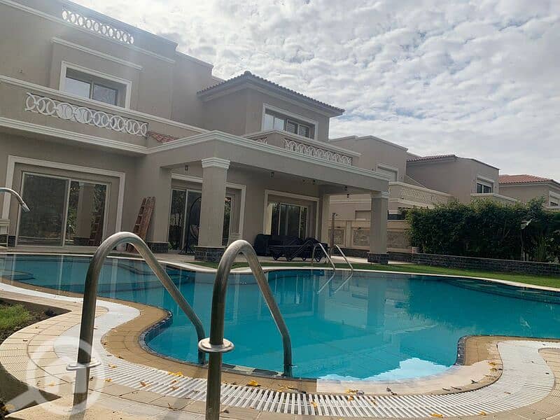للايجار فيلا فاخرة موقع مميز فى كمبوند الحياة شارع التسعين الشمالى للايجار فيلا فاخرة موقع مميز فى كمبوند الحياة شارع التسعين الشمالى