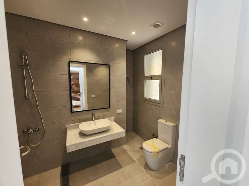 10 WhatsApp Image 2023-11-07 at 13.20. 01 (4). jpeg