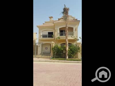 6 Bedroom Villa for Sale in Shorouk City, Cairo - Stand alone Vila 340m for sale in patio 5