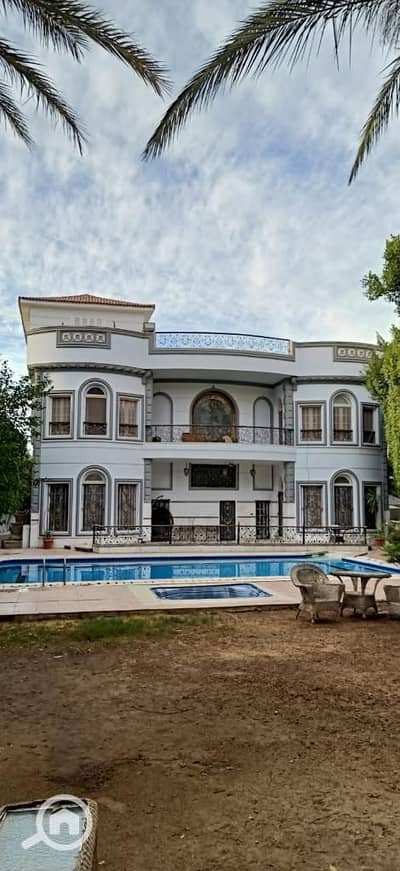 فیلا 10 غرف نوم للبيع في مدينة الشروق، القاهرة - WhatsApp Image 2024-04-03 at 4.48. 05 PM (1). jpeg