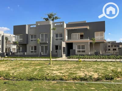 4 Bedroom Townhouse for Sale in 6th of October, Giza - فيلا اخيرة داخل جراند هايتس كيان بقلب 6 اكتوبر - تقسيط - اقل سعر