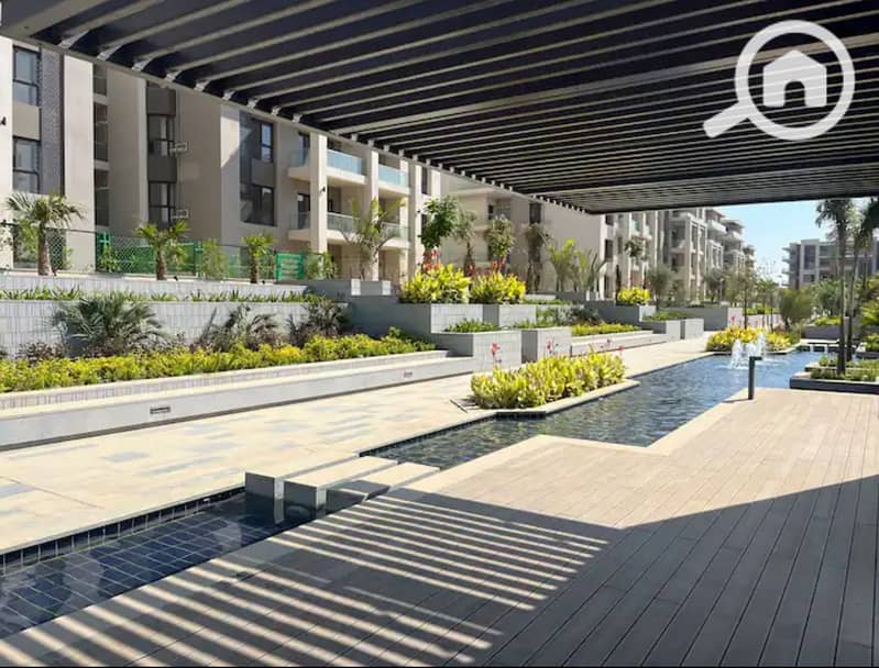 4 fe5d27b6-7851-45a7-b273-42f8af7f89e1. jpg