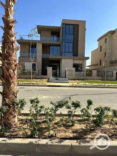 4 Bedroom Townhouse for Sale in Sheikh Zayed, Giza - For Sale Fully Finished Townhouse in Sodic, Sheikh Zayed, Opposite Aljazeera, Available for Installments