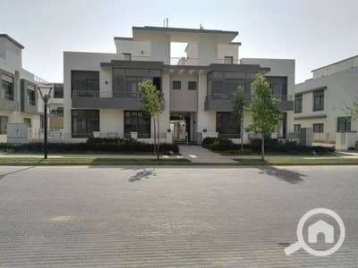 4 Bedroom Villa for Sale in New Cairo, Cairo - 1. jpg