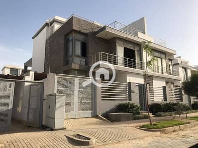 4 Bedroom Villa for Sale in New Cairo, Cairo - 131892097_2733538766899306_8236190053318295086_n. jpg