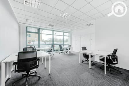 مکتب  للايجار في القاهرة الجديدة، القاهرة - Regus Quatro House 216 Frimley UK Large Office 1. jpg