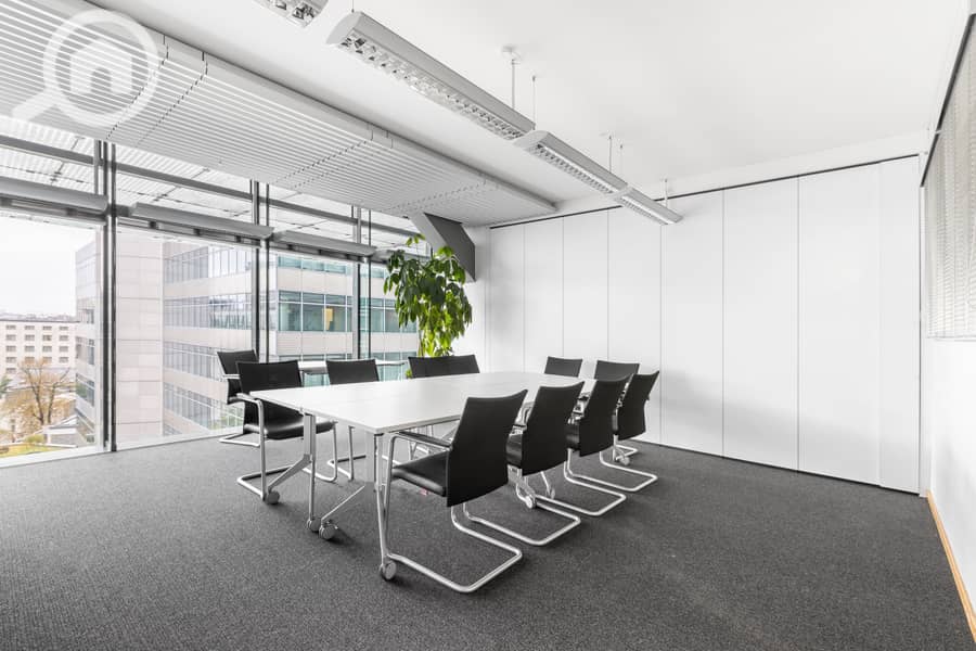 5 Regus KuDamm 504 BERLIN Germany Large Meeting Room. jpg