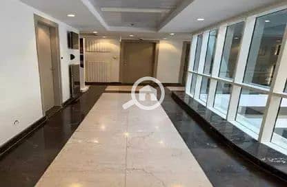 مكتب 112م للبيع استلام شهور التجمع شارع التسعين office for sale cairo