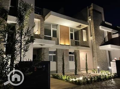 3 Bedroom Villa for Sale in Mostakbal City, Cairo - 1f3942d3-deca-41de-8d32-44e4e79d0eef. jpg