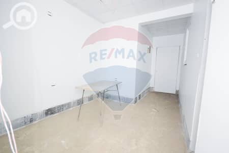 محلات تجارية  للبيع في ميامي، الإسكندرية - 01. jpg