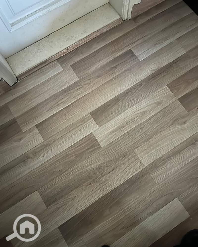 5 548ceee5-2a4d-4196-bd3d-04fc0e39dcd9. jpg