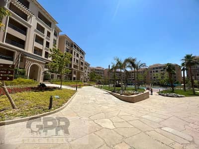 3 Bedroom Flat for Sale in New Cairo, Cairo - Apartment For Sale Fully Finished in 90Avenue in Fifth Settlement in front of AUC