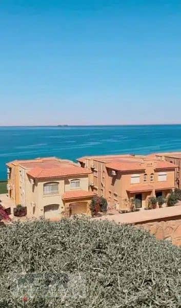 2 Bedroom Chalet for Sale in Ain Sukhna, Suez - Chalet special location on sea for sale in Telal Village, Ain Sokhna