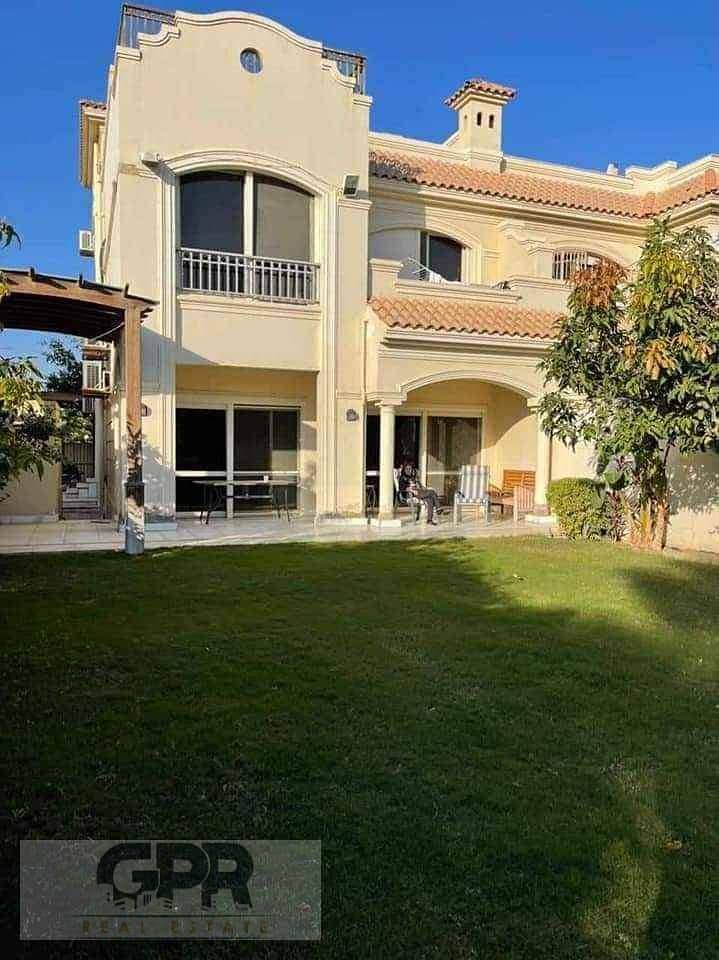 villa for sale ready to move , la vista city new cairo directly on 90 st.