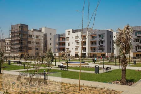 تاون هاوس 3 غرف نوم للبيع في القاهرة الجديدة، القاهرة - Apartments-For-Sale-in-District-5. jpg