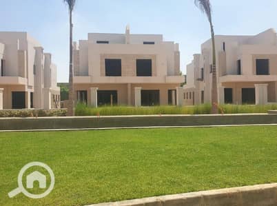 5 Bedroom Villa for Sale in Sheikh Zayed, Giza - Standalone villa for sale in Sheikh Zayed, Atrio Atrio IWAN Compound