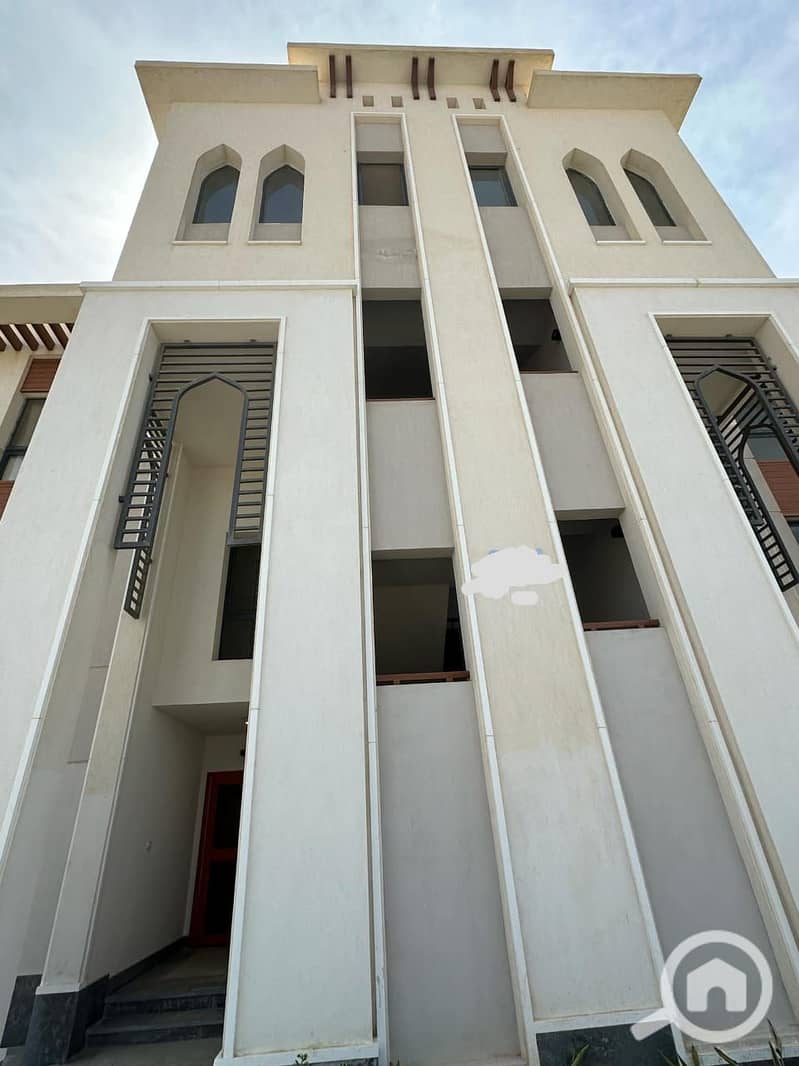 8 d5fb3a01-bd69-4304-8acc-b37b073efd10. jpg