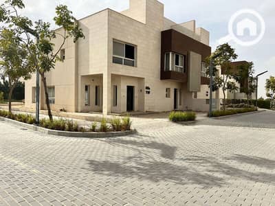 5 Bedroom Villa for Sale in 6th of October, Giza - WhatsApp Image 2024-08-27 at 13.56. 48_27d927e0. jpg