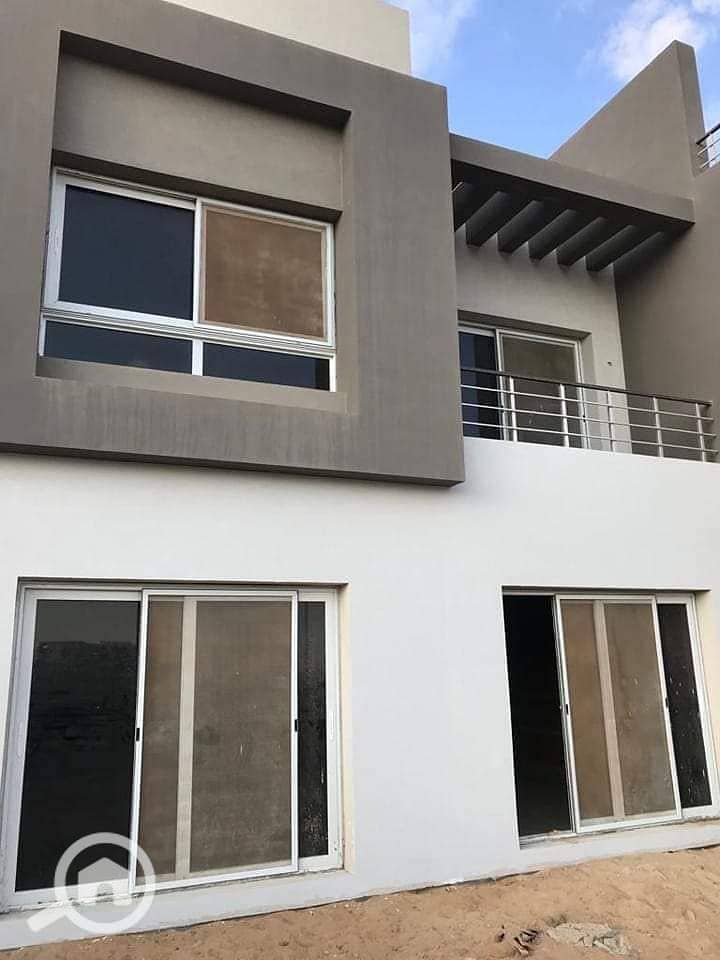 Townhouse in Sheikh Zayed，Etapa Compound 4 bedrooms 7300000 EGP - 200500194