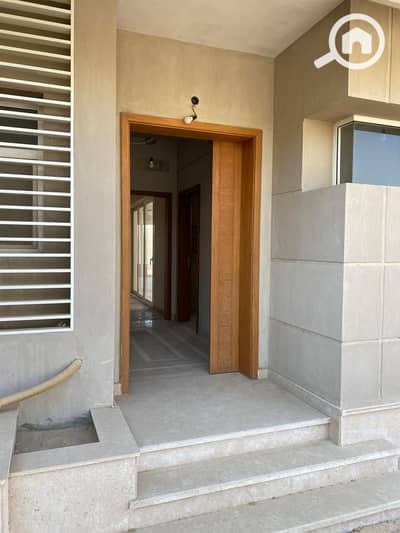 4 Bedroom Townhouse for Sale in Sheikh Zayed, Giza - 1. jpg