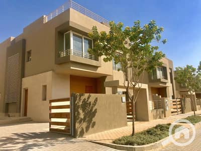 4 Bedroom Twin House for Sale in Sheikh Zayed, Giza - WhatsApp_Image_2021-12-17_at_1.32. 08_PM__1_. jpeg