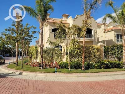 4 Bedroom Townhouse for Sale in Shorouk City, Cairo - اسكن حالا وقسط براحتك تاون هاوس210م للبيع استلام فوري patio 5 east