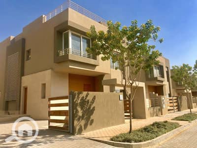 4 Bedroom Twin House for Sale in 6th of October, Giza - WhatsApp_Image_2021-12-17_at_1.32. 08_PM__1_. jpeg