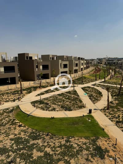 3 Bedroom Townhouse for Sale in 6th of October, Giza - WhatsApp Image 2024-10-27 at 11.08. 42 (2). jpeg