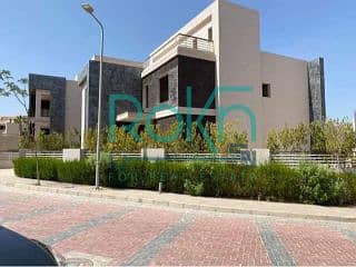 4 Bedroom Villa for Sale in Sheikh Zayed, Giza - 8f85a82a-3bba-46d6-a002-b2a366a1da93. jpg