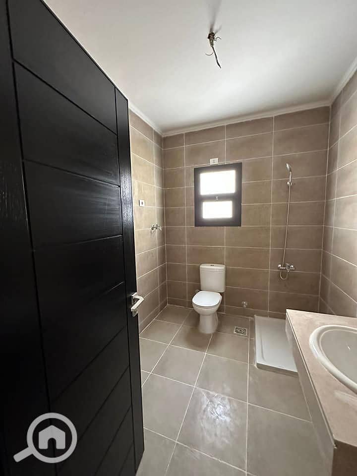 6 403039724_24292876787026269_2739914658583462740_n. jpg