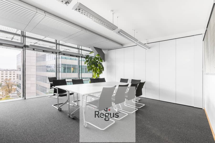 3 Regus KuDamm 504 BERLIN Germany Large Meeting Room. jpg