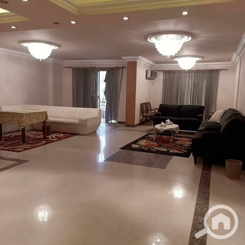 شقه 240م للبيع / قرب الأكاديميه البحريه شيراتون شقه 240م للبيع / قرب الأكاديميه البحريه شيراتون