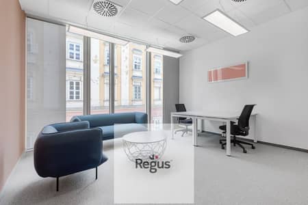 مکتب  للايجار في 6 أكتوبر، الجيزة - Signature Szervita Square 5134 Budapest Hungary Small Office. jpg