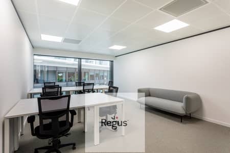 مکتب  للايجار في 6 أكتوبر، الجيزة - Spaces Finsbury Park 5875 London UK Large Office 2. jpg