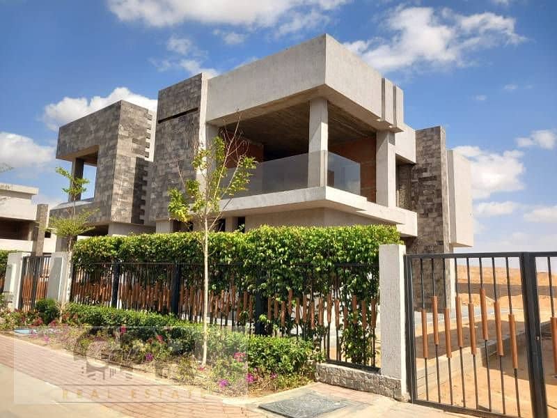 فيلا استاندالوان برايم لوكيشن للبيع  فى كمبوند صن كابيتال اكتوبر Standalone Villa prime location for sale in Sun Capital Compound October