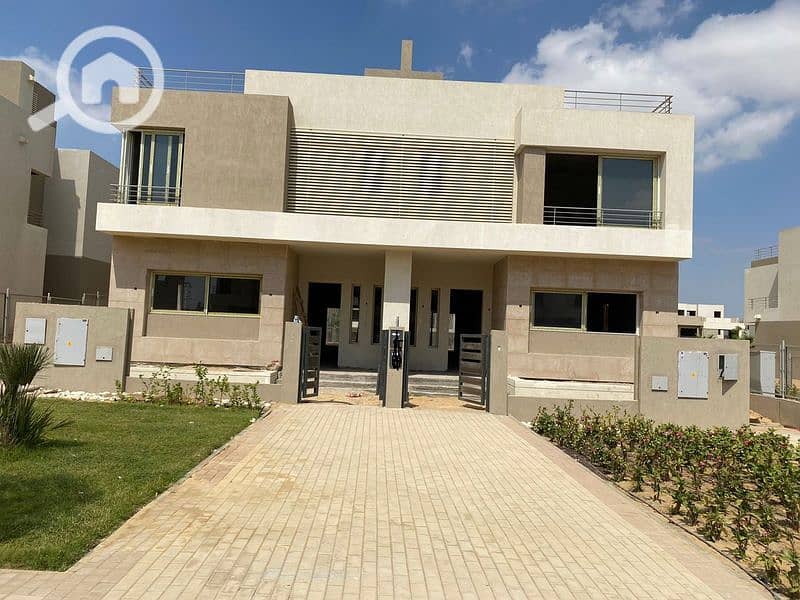 Twin house for sale and immediate delivery in Palm Hills The Crown at a special price