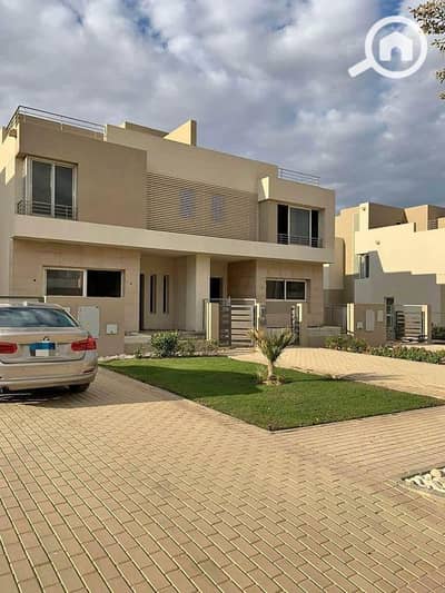 5 Bedroom Twin House for Sale in 6th of October, Giza - New. jpg