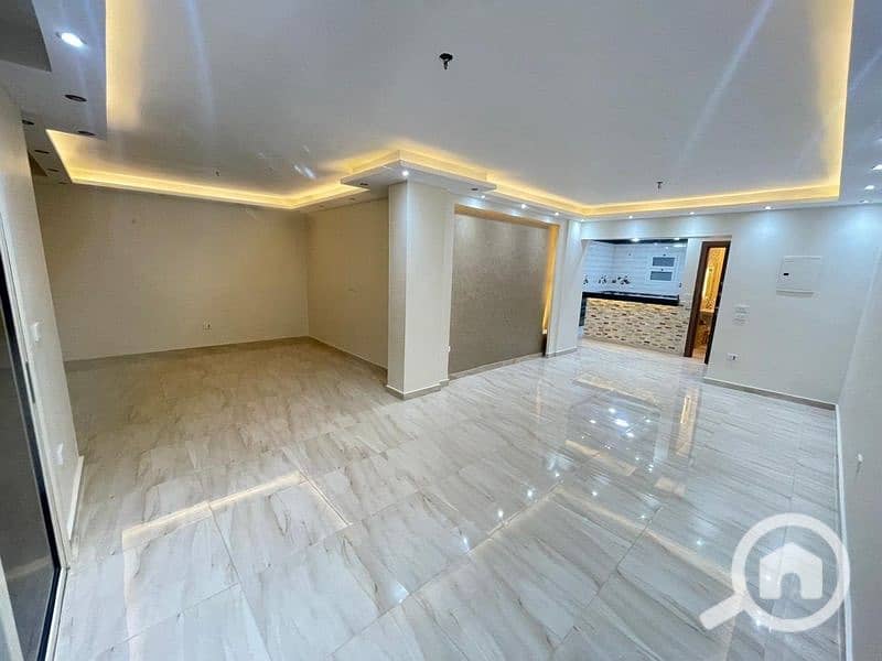 شقة للايجار كمبوند الخمايل الشيخ زايد - صف اول علي المحور - اول سكن شقة للايجار كمبوند الخمايل الشيخ زايد - صف اول علي المحور - اول سكن