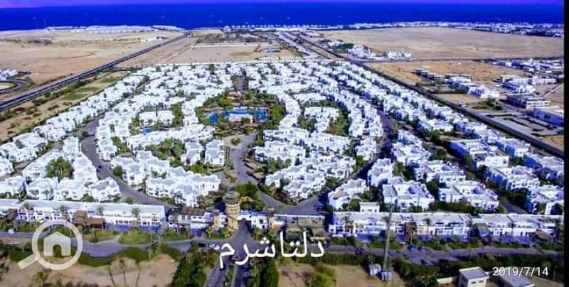 Room and hall with swimming pool in Delta Sharm