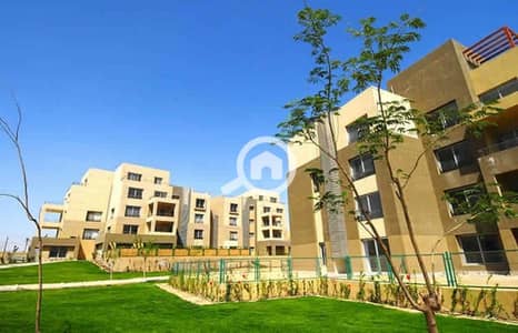 3 Bedroom Flat for Sale in 6th of October, Giza - PHOTO-2024-05-30-11-58-00 (3). jpg