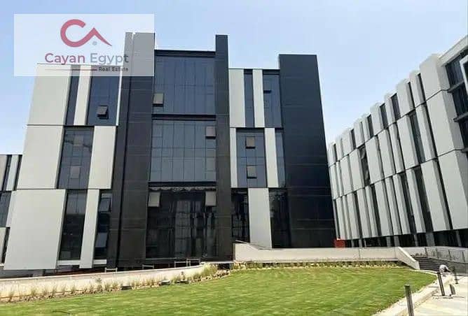 Office50: 1000 m² on South 90th Business District in Hyde Park New Cairo with 5% down payment and the rest over 8 years - Ansicht 2