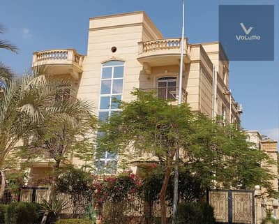 فیلا 7 غرف نوم للبيع في 6 أكتوبر، الجيزة - WhatsApp Image 2024-11-11 at 4.00. 27 AM (2). jpeg