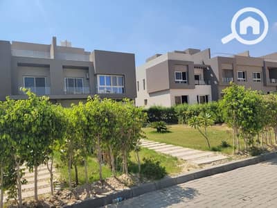 4 Bedroom Twin House for Sale in Sheikh Zayed, Giza - WhatsApp Image 2024-12-09 at 16.24. 28_69dfd77a. jpg