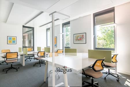 Office for Rent in New Cairo, Cairo - Regus Kaiserlei 5504 Offenbach Am Main Germany Coworking Space 2. jpg