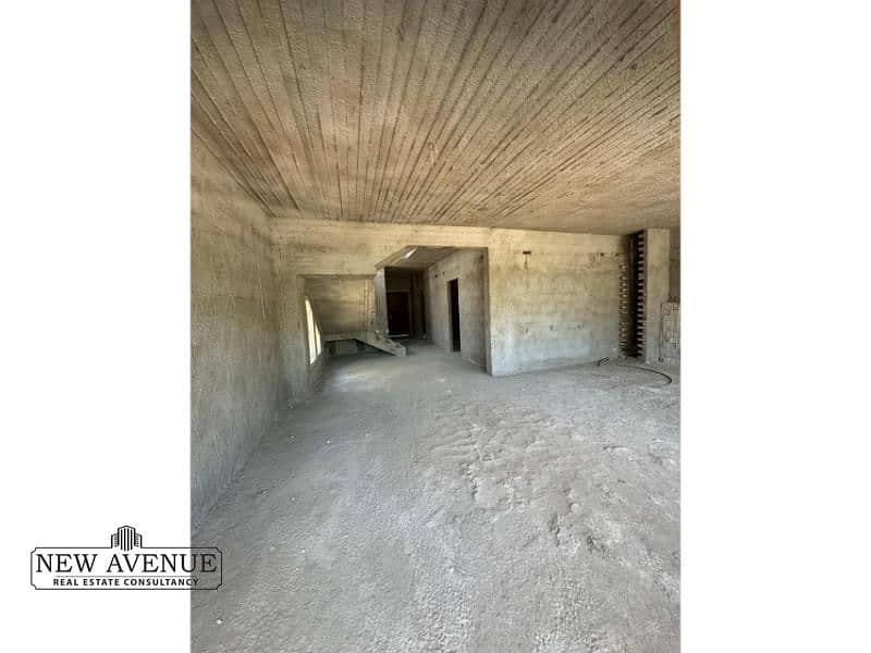 4 WhatsApp Image 2024-12-17 at 5.20. 32 PM. jpg