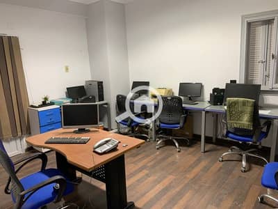 Office for Rent in Nasr City, Cairo - مكتب مفروش 250م بشارع رئيسي بموقع مميز بالتكيفات يصلح لجميع الاغراض