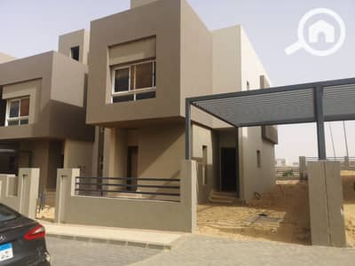 4 Bedroom Townhouse for Sale in Sheikh Zayed, Giza - bdf853e6-e535-4b08-889a-7476f6074537. jpg