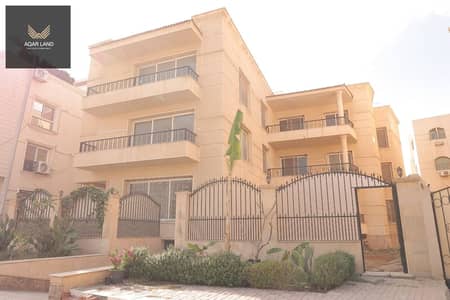 6 Bedroom Villa for Sale in New Cairo, Cairo - 472769340_1894666764271052_1737595206278641917_n. jpg