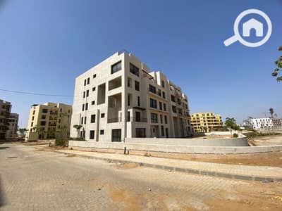 3 Bedroom Penthouse for Sale in 6th of October, Giza - IMG-20230703-WA0027. jpg